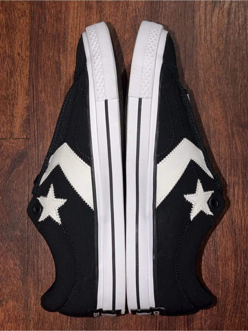 Converse size 11.5 Black and White shoes Low Top